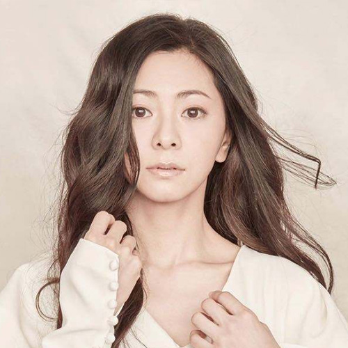 仓木麻衣 (くらき まい)