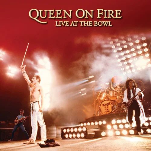Queen 皇后乐队-《On Fire_ Live At The Bowl》