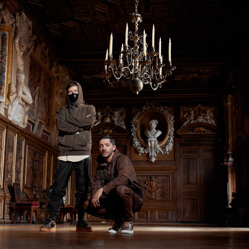 Alan Walker艾伦·沃克-《Heading Home (Live at Chateau de Fontainebleau)》