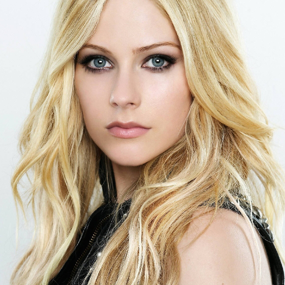Avril Lavigne艾薇儿-《One Hell Or Another (feat. Katy Perry, Blondie & More)》