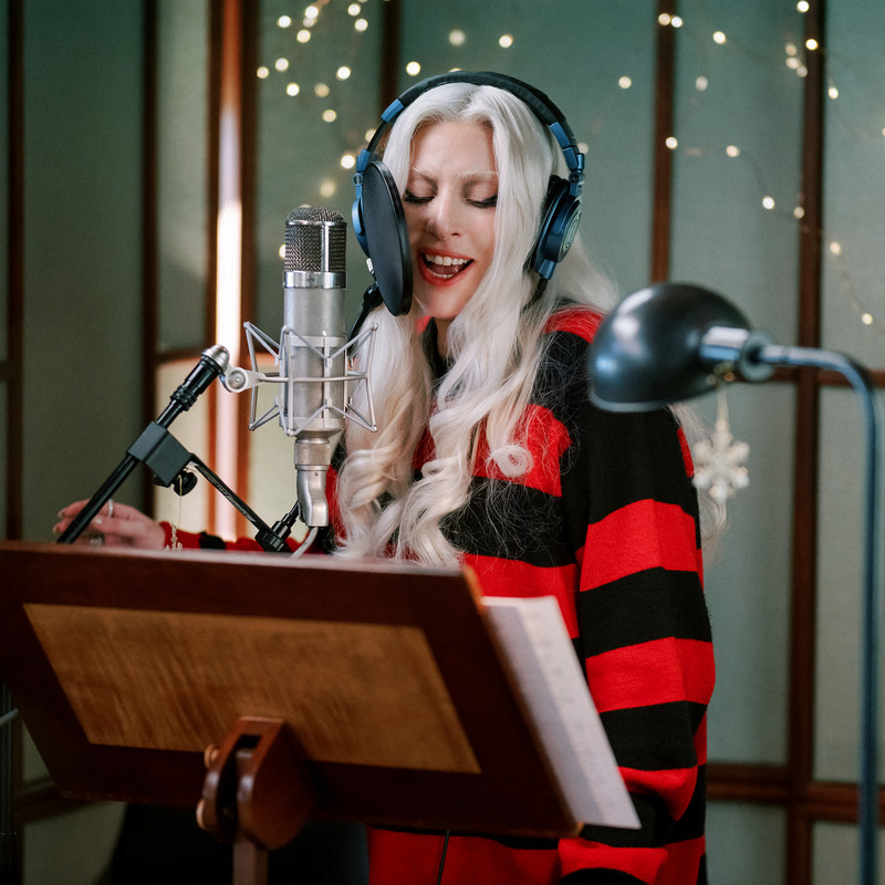 Lady GaGa-《Santa Claus Is Coming To Town》